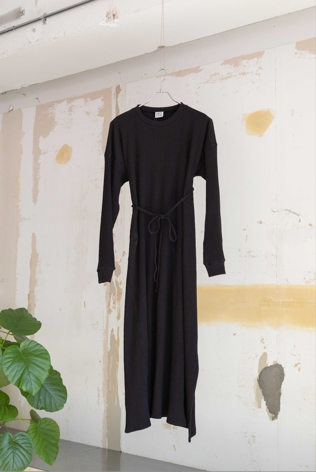 BASERANGE SHAW LONG SLEEVE KAFTAN pod