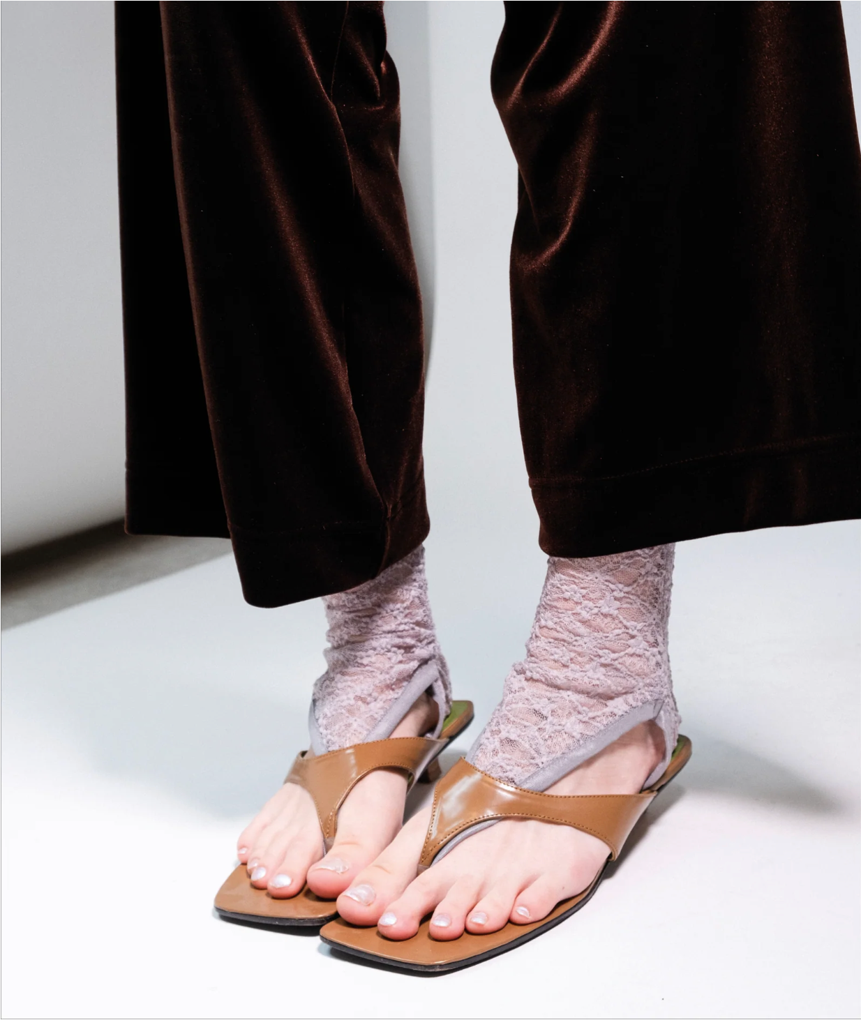【SIMONE WILD】THONG SOCKS