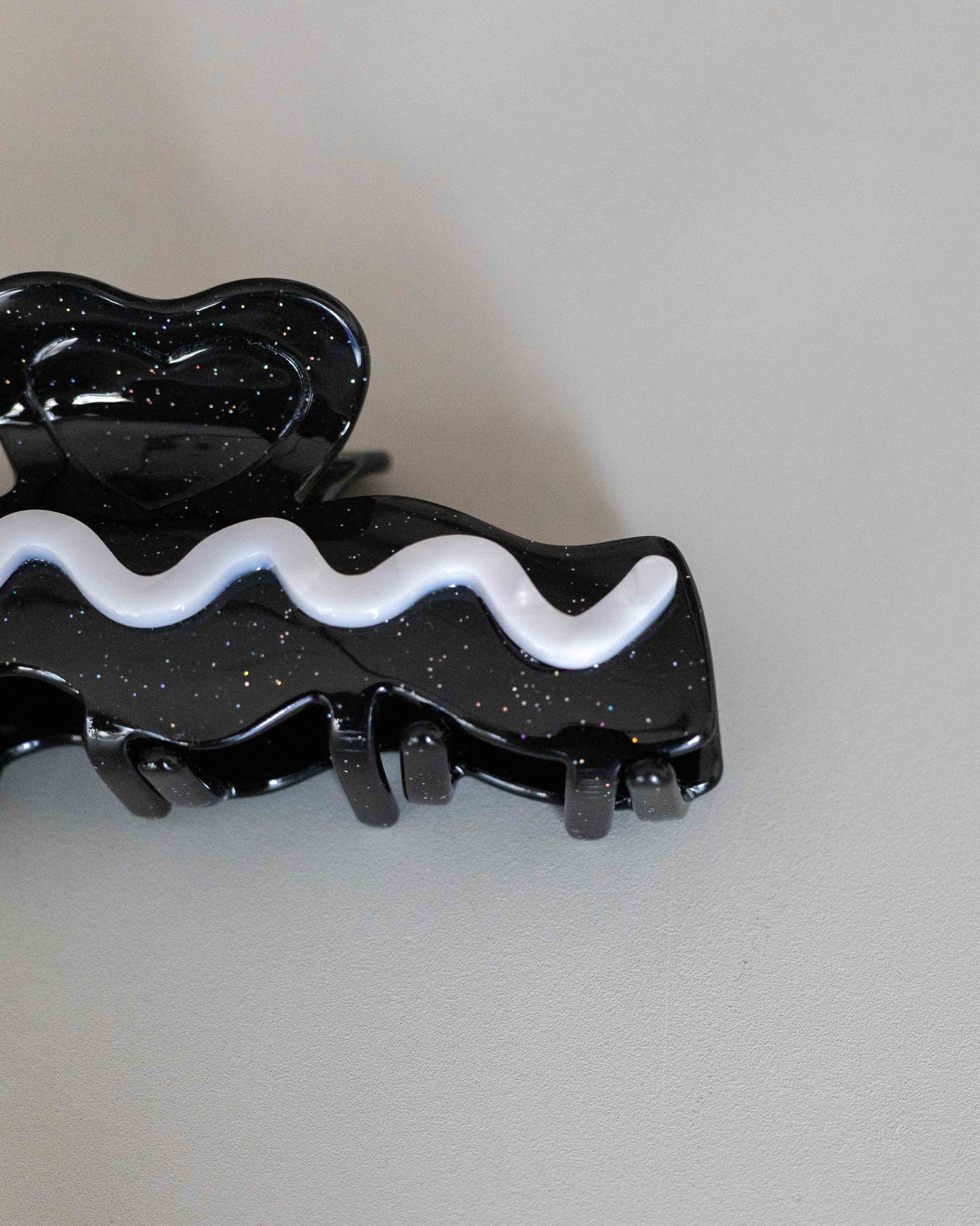 【AURA】Heart Wave Clip / Black