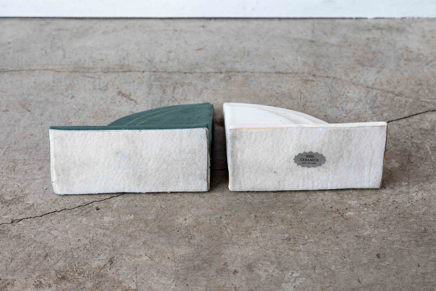 OUTLET - 【Hiss Ceramics】Book Stands