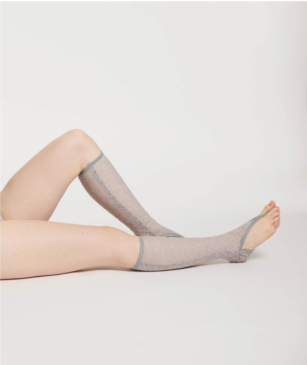 【SIMONE WILD】THONG SOCKS