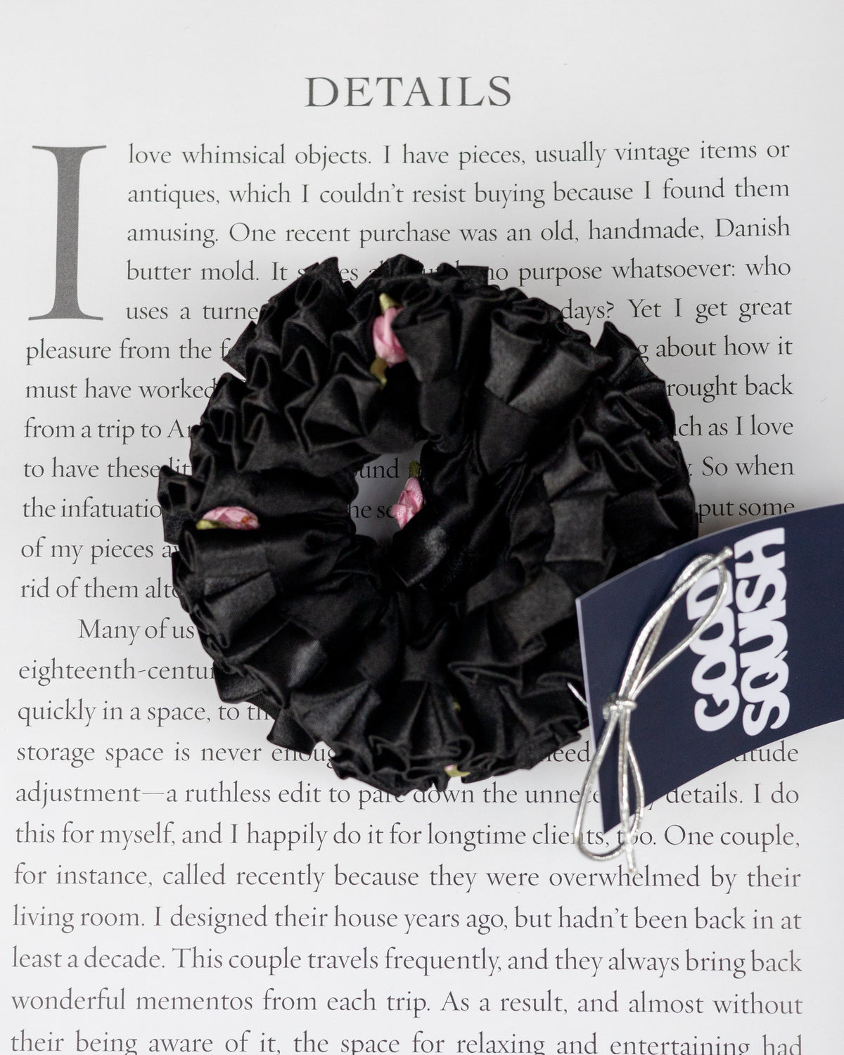 【GOOD SQUISH】THE FLOWERED GIRL BLACK